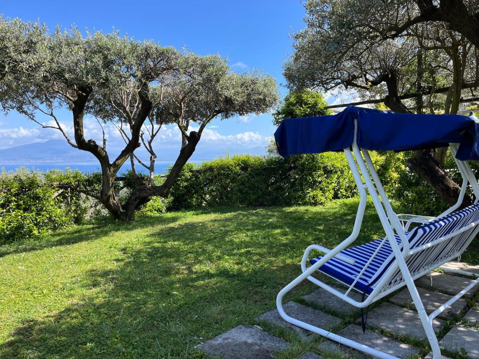Отель Sorrento Garden Экстерьер фото