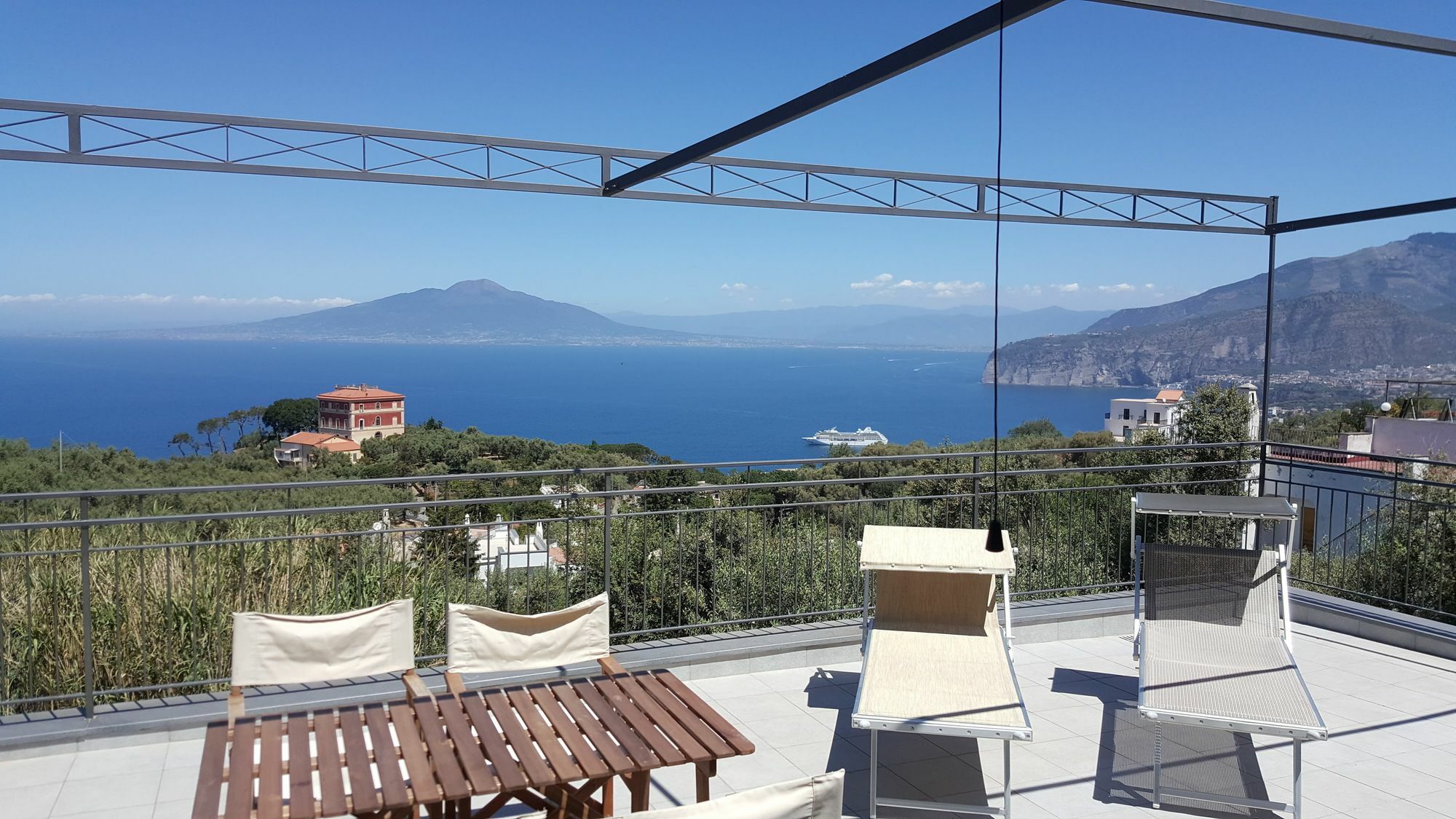 Отель Sorrento Garden Экстерьер фото